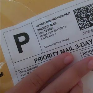 who is this!! they sent me something on accident!!